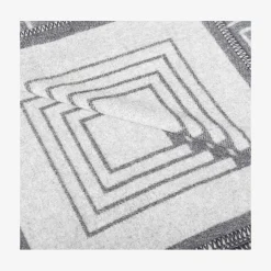 Online Pantheon Cashmere Blanket - Grey Bedroom