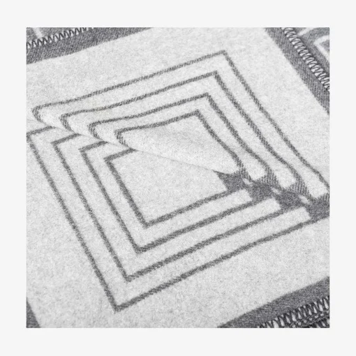 Online Pantheon Cashmere Blanket - Grey Bedroom