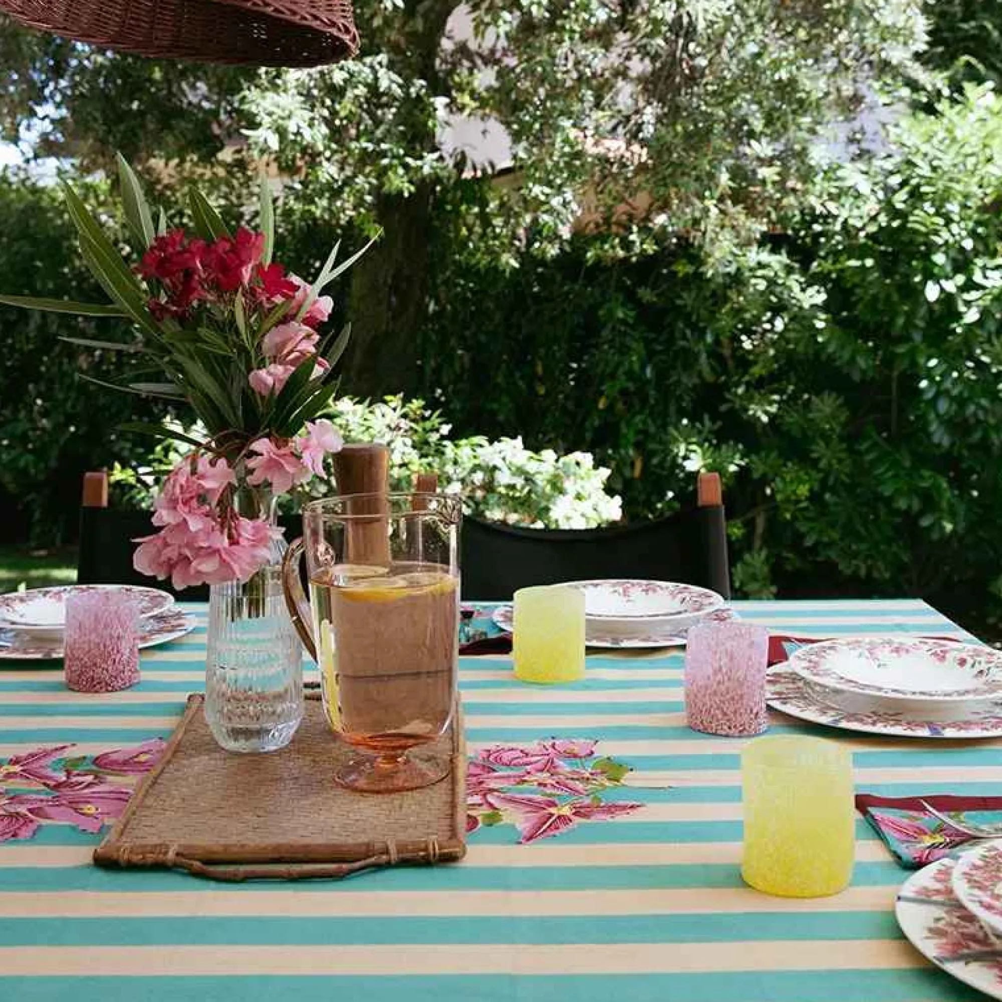Clearance X Lisa Corti Bougainvillea White Veronese Stripes Square Tablecloth Tableware