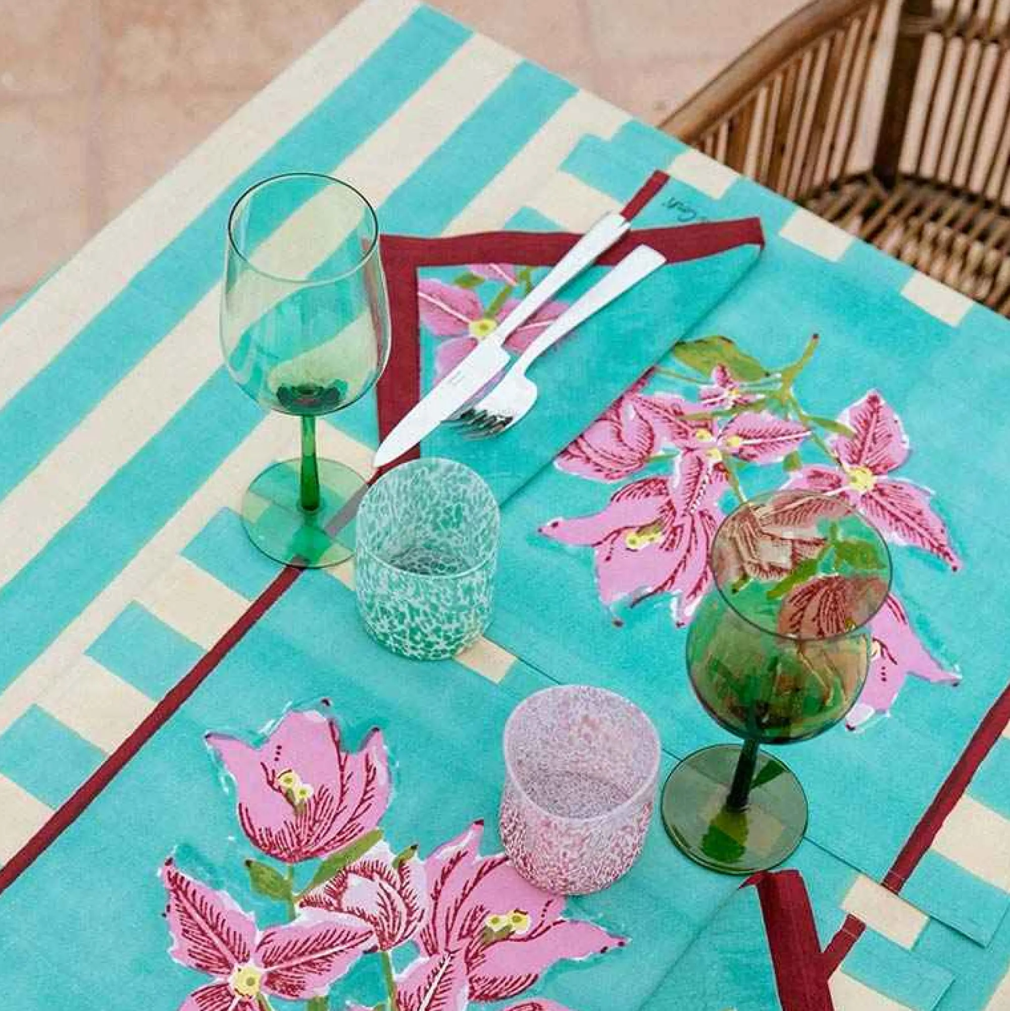 Clearance X Lisa Corti Bougainvillea White Veronese Stripes Square Tablecloth Tableware